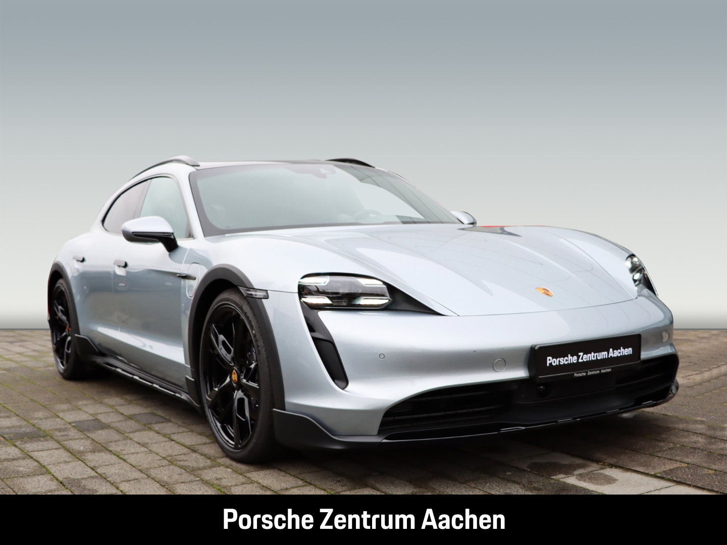 Porsche Taycan 4S Cross Turismo Offroad Paket Head-Up in Aachen