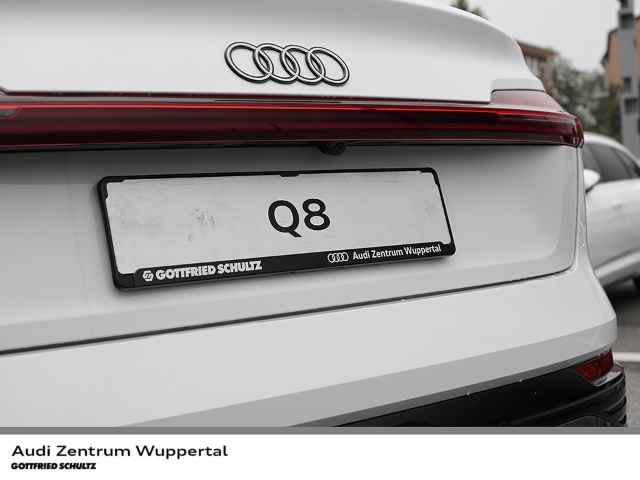 Audi Q8 Sportback e-tron  Audi Zentrum Wuppertal /  Automobilvertriebgesellschaft Wuppertal GmbH & Co. KG